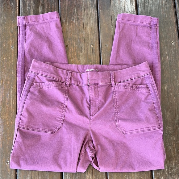 Old Navy Pixie Chinos - Picture 1 of 12